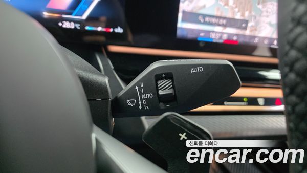 BMW 5 Series 2025, фото 29
