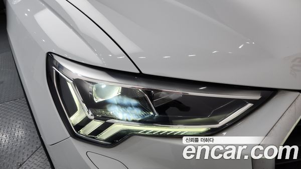 Audi Q3 2023, фото 8