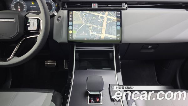 Land Rover Range Rover Velar 2026, фото 14