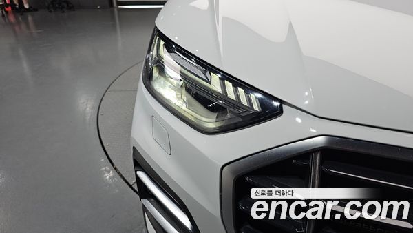 Audi Q5 2022, фото 8