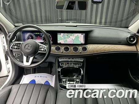 Mercedes-Benz E-Class 2020, фото 6