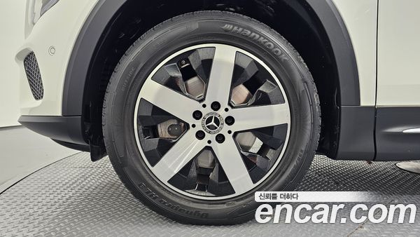 Mercedes-Benz GLB 2021, фото 5