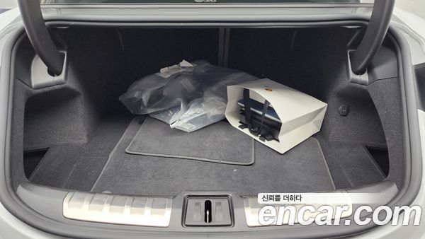 Porsche Taycan 2023, фото 20