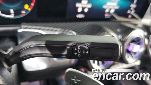 Mercedes-Benz GLB 2021, фото 12