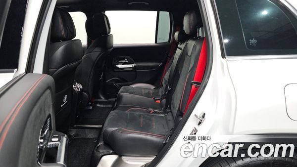 Mercedes-Benz GLB 2021, фото 16