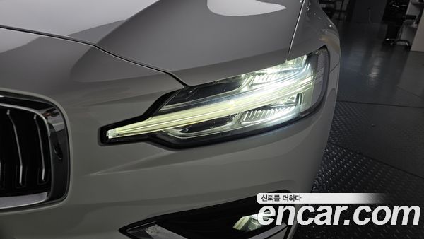 Volvo S60 2022, фото 8