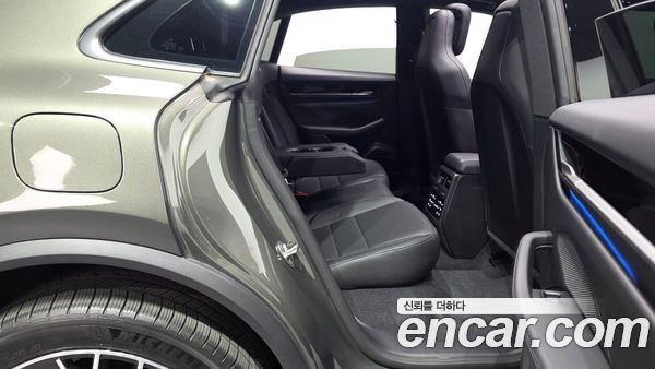 Porsche Macan 2025, фото 12