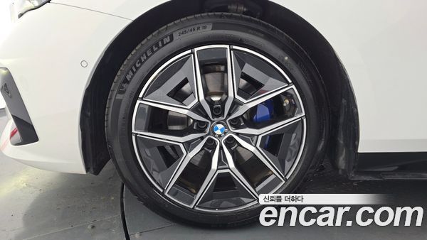 BMW 5 Series 2026, фото 5