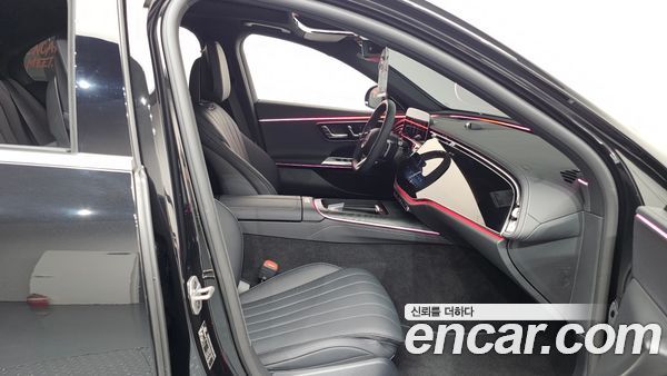 Mercedes-Benz E-Class 2025, фото 16