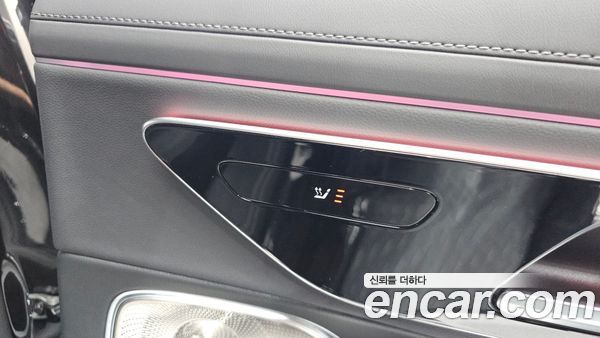 Mercedes-Benz E-Class 2025, фото 32