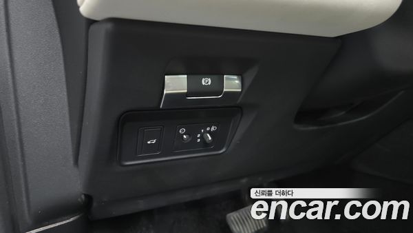 Land Rover Discovery Sport 2020, фото 26