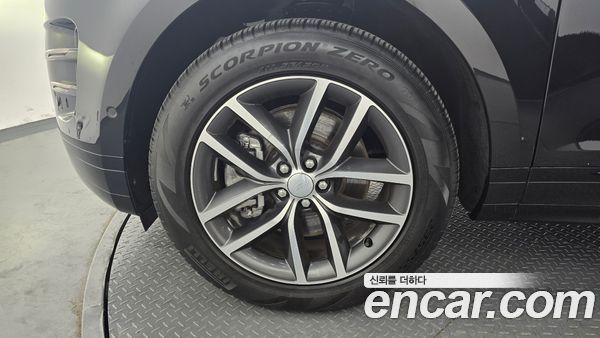 Land Rover Range Rover Evoque 2025, фото 5