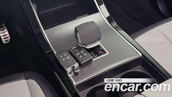 Land Rover Range Rover Evoque 2025, фото 9