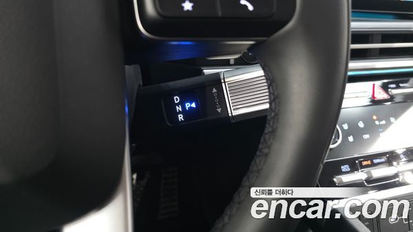 Hyundai Santa Fe 2025, фото 9