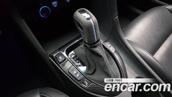 Hyundai Veloster 2021, фото 9