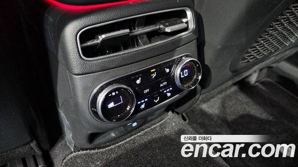Genesis GV70 2024, фото 23