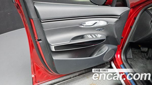 Genesis GV70 2024, фото 13