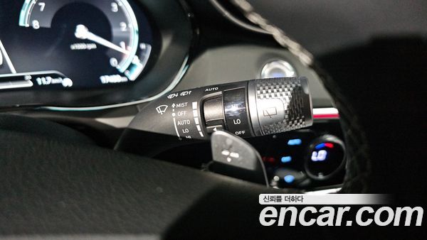 Genesis GV70 2024, фото 31