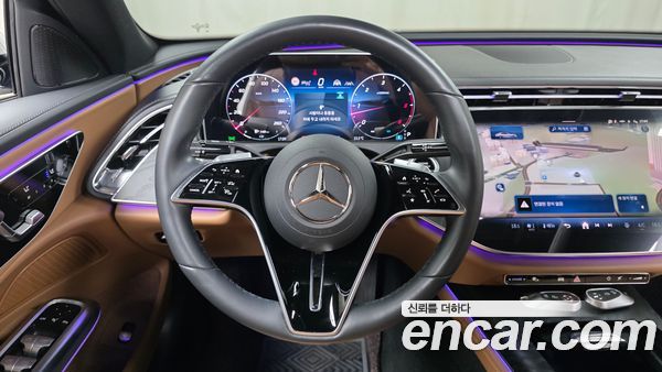Mercedes-Benz E-Class 2024, фото 20