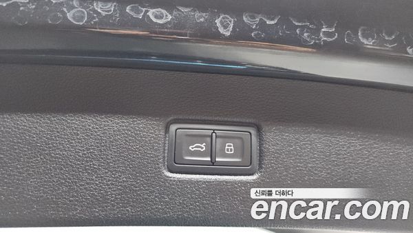 Audi Q7 2021, фото 22