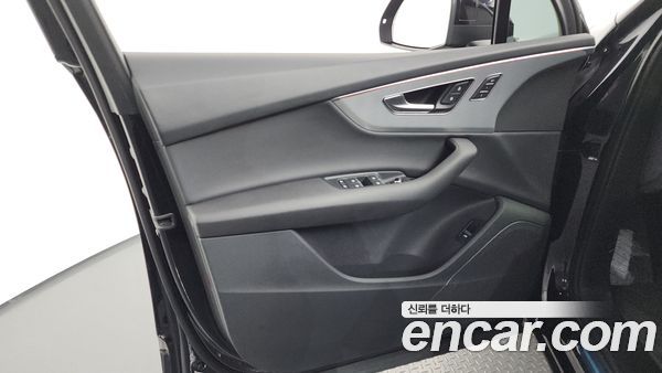 Audi Q7 2021, фото 14