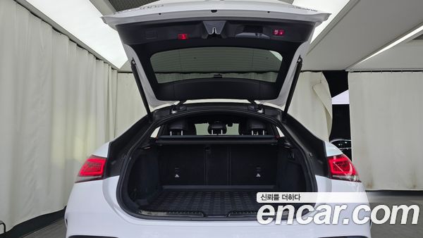 Mercedes-Benz GLE 2021, фото 24
