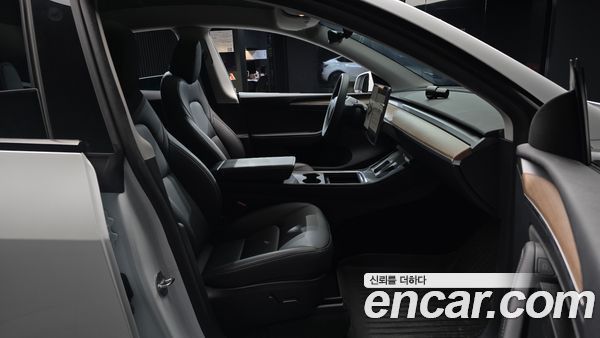 Tesla Model Y 2024, фото 16