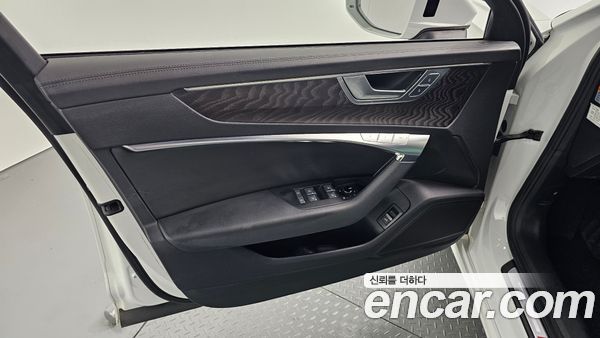Audi A6 2021, фото 14