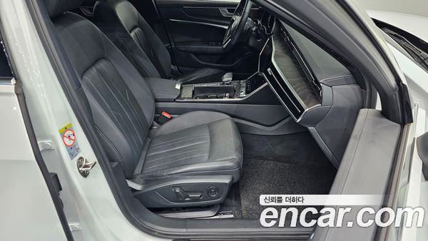 Audi A6 2021, фото 16