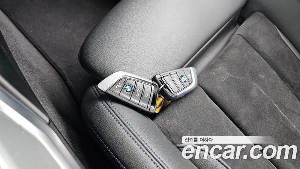 BMW 3 Series 2021, фото 16