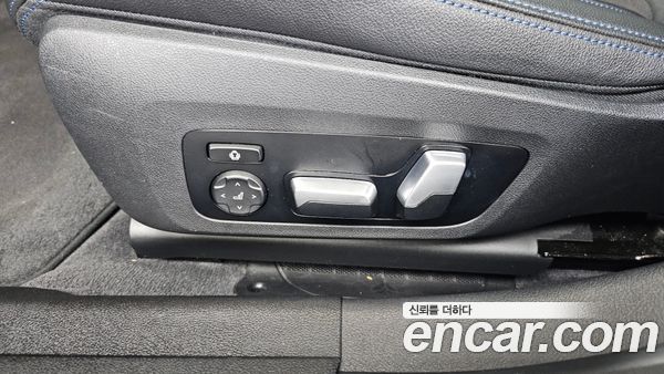 BMW 3 Series 2021, фото 31