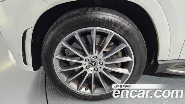 Mercedes-Benz GLE 2023, фото 5