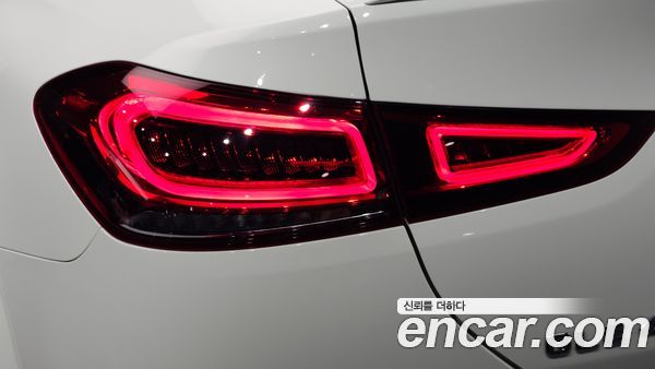 Mercedes-Benz GLE 2023, фото 9