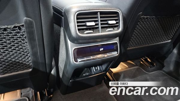 Mercedes-Benz GLE 2023, фото 30