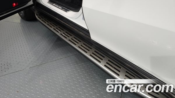 Mercedes-Benz GLE 2023, фото 31