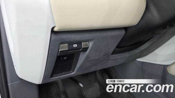 Land Rover Defender 2024, фото 29