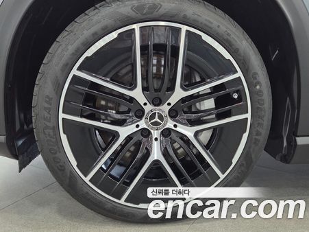 Mercedes-Benz EQE 2025, фото 8