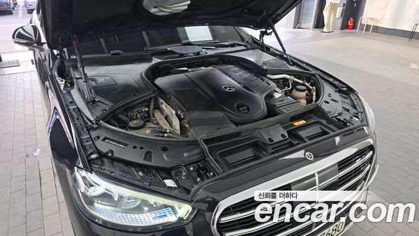 Mercedes-Benz S-Class 2022, фото 6