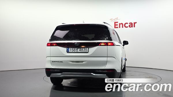 Kia Carnival 2021, фото 4