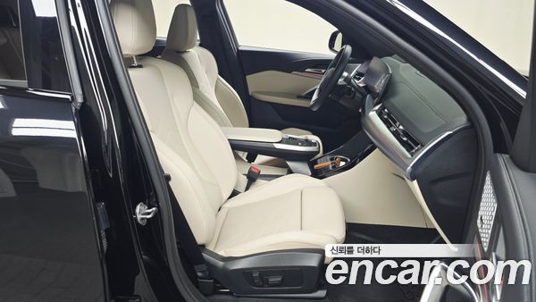 BMW iX2 2024, фото 15