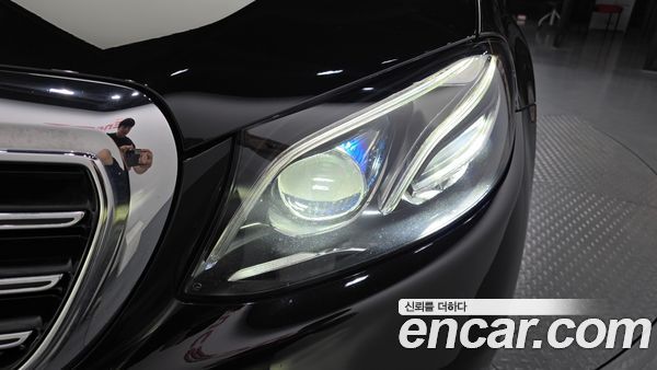 Mercedes-Benz E-Class 2020, фото 8