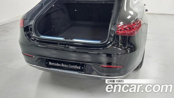 Mercedes-Benz EQS 2022, фото 11