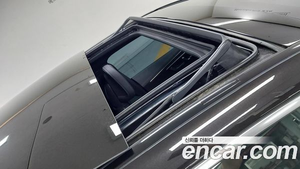 Mercedes-Benz EQS 2022, фото 12