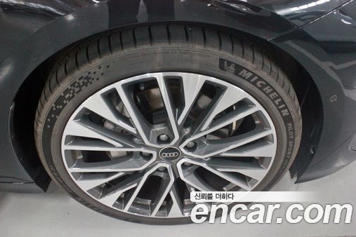 Audi A6 e-Tron 2025, фото 5