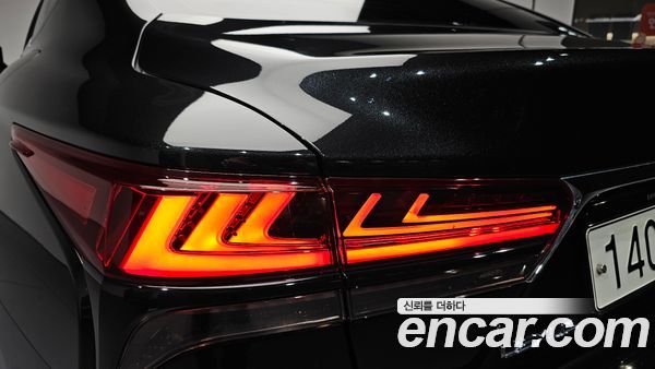 Lexus LS 2022, фото 8