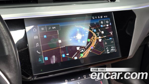 Audi e-tron 2021, фото 14