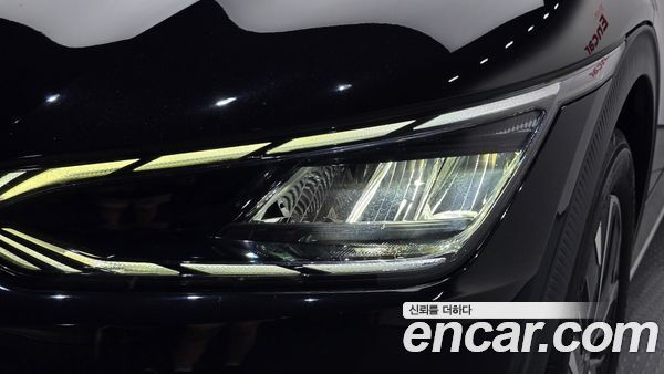 Kia EV6 2023, фото 8