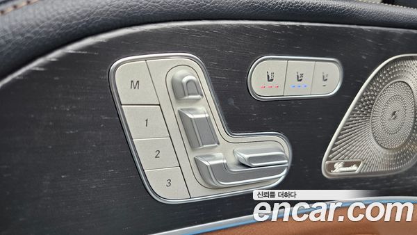 Mercedes-Benz GLE 2024, фото 28