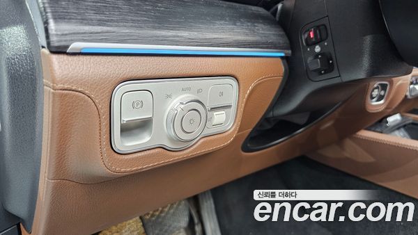 Mercedes-Benz GLE 2024, фото 30