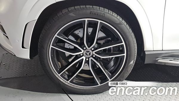 Mercedes-Benz GLS 2023, фото 5